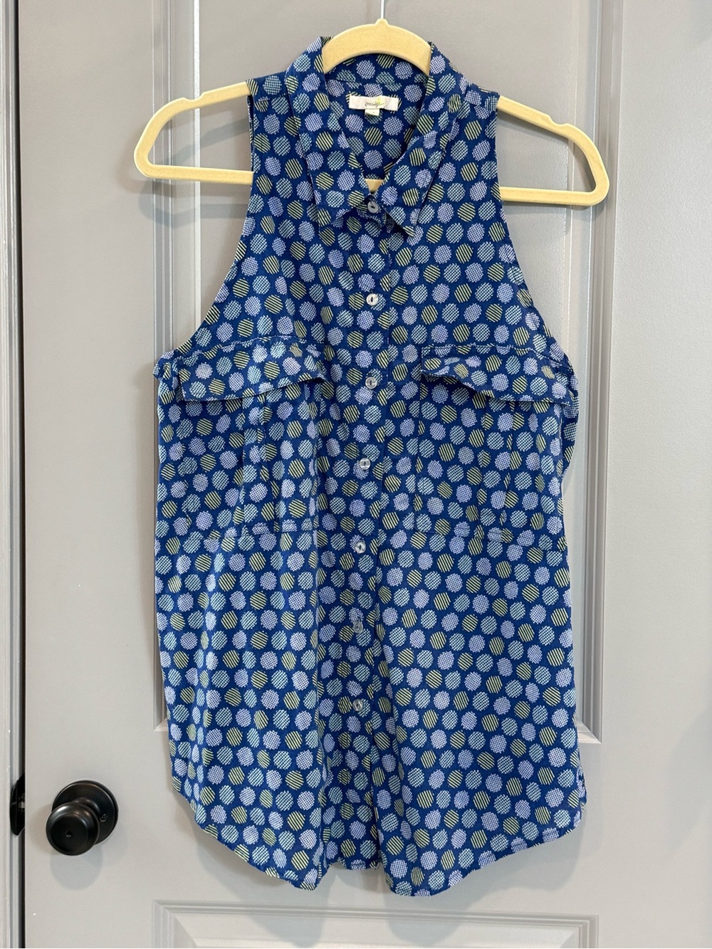 Anthropology Sleeveless Polka Dot Button-Front Blouse in Blue